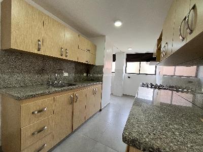 Apartamento de 3 alcobas en venta en Las Lomas, Medellín, 134 m² · foto 9 de 20