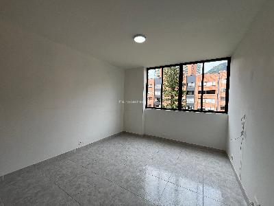 Apartamento de 3 alcobas en venta en Las Lomas, Medellín, 134 m² · foto 13 de 20