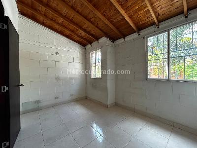 Casa de 2 alcobas en venta en El Trapiche, Bello, 37 m² · foto 20 de 20