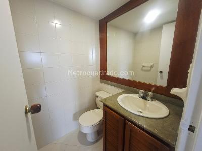 Apartamento en arriendo en El Tesoro, Medellín · foto 10 de 13