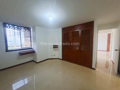 Apartamento en arriendo en El Tesoro, Medellín · foto 12 de 13
