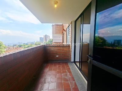 Apartamento en arriendo en El Tesoro, Medellín · foto 2 de 13