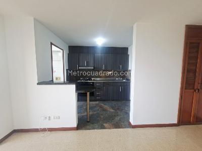Apartamento en arriendo en El Tesoro, Medellín · foto 4 de 13