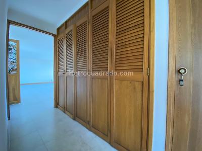 Apartamento en arriendo en Lalinde, Medellín · foto 20 de 20