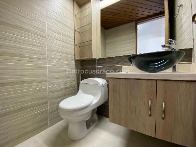 Apartamento en arriendo en Lalinde, Medellín · foto 12 de 20