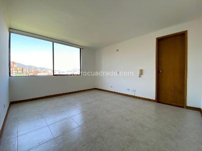 Apartamento en arriendo en Lalinde, Medellín · foto 13 de 20