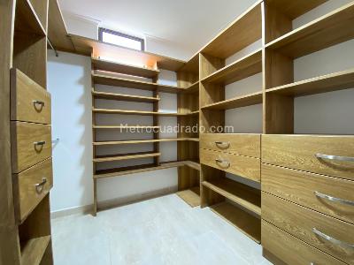 Apartamento en arriendo en Lalinde, Medellín · foto 19 de 20