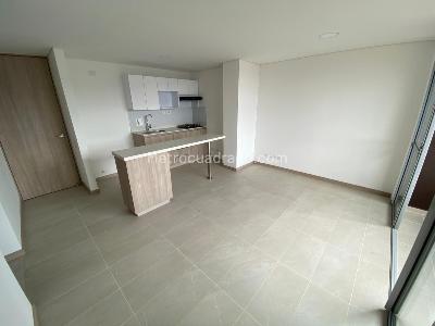 Apartamento de 3 alcobas en arriendo en San Jose, Sabaneta, 67 m² · foto 3 de 20