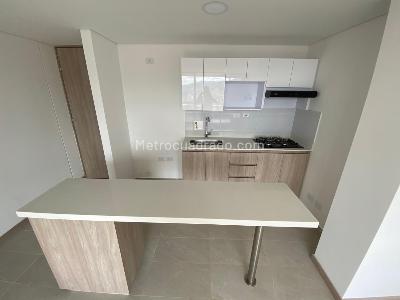 Apartamento de 3 alcobas en arriendo en San Jose, Sabaneta, 67 m² · foto 7 de 20