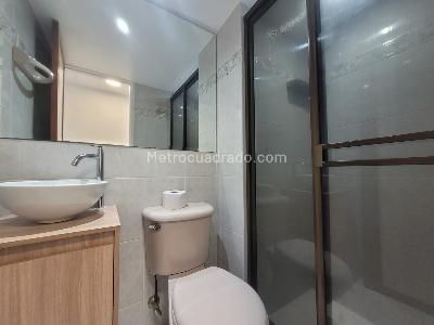 Apartamento en arriendo en San Lucas, Medellín · foto 10 de 18