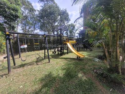 Apartamento en arriendo en San Lucas, Medellín · foto 15 de 18