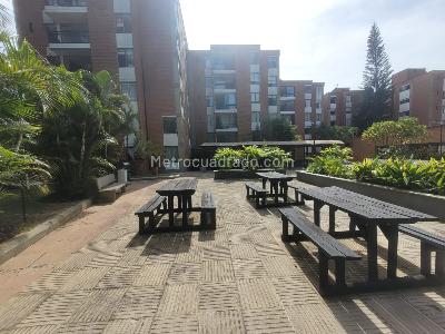 Apartamento en arriendo en San Lucas, Medellín · foto 16 de 18