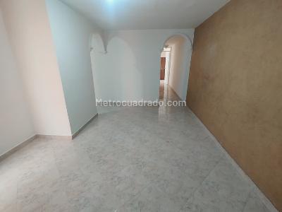 Apartamento de 2 alcobas en arriendo en Bombona, Medellín, 53 m² · foto 3 de 12