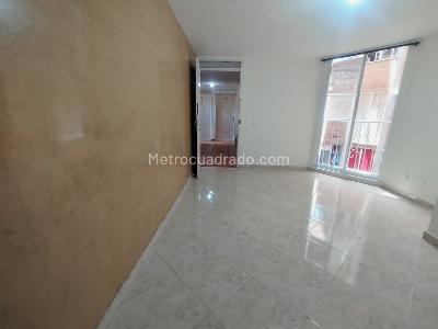Apartamento de 2 alcobas en arriendo en Bombona, Medellín, 53 m² · foto 4 de 12