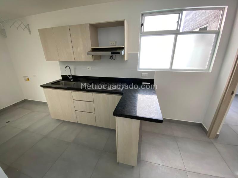 Piso – Sabaneta, San Isidro - Más