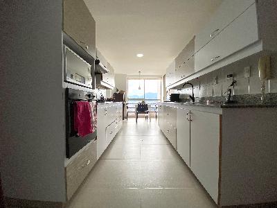 Apartamento de 3 alcobas en arriendo en La Calera, Medellín, 214 m² · foto 5 de 20