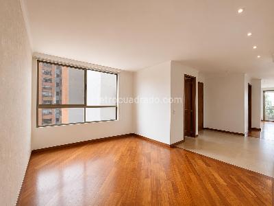 Apartamento de 3 alcobas en arriendo en La Calera, Medellín, 214 m² · foto 10 de 20