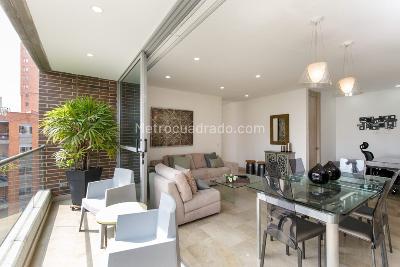 Apartamento en arriendo en Lalinde, Medellín · foto 3 de 20