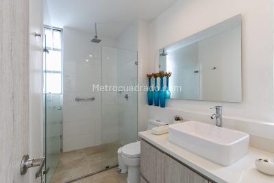 Apartamento en arriendo en Lalinde, Medellín · foto 16 de 20
