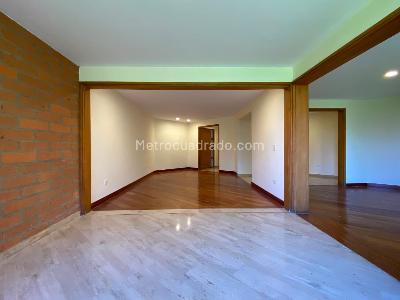 Apartamento en arriendo en La Tomatera, Medellín · foto 3 de 20