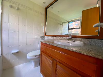 Apartamento en arriendo en La Tomatera, Medellín · foto 16 de 20