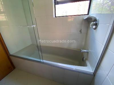 Apartamento en arriendo en La Tomatera, Medellín · foto 17 de 20