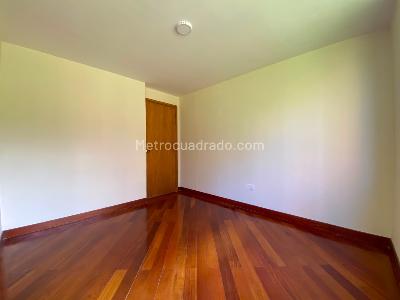 Apartamento en arriendo en La Tomatera, Medellín · foto 19 de 20