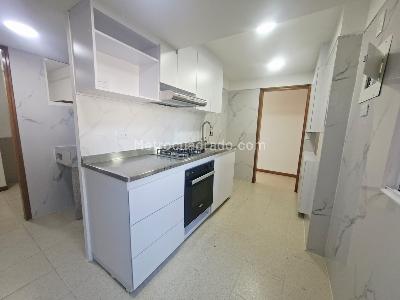 Apartamento en arriendo en El Tesoro, Medellín · foto 2 de 13