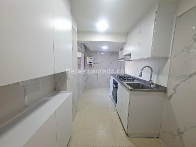 Apartamento en arriendo en El Tesoro, Medellín · foto 3 de 13