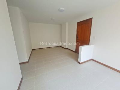 Apartamento en arriendo en El Tesoro, Medellín · foto 4 de 13