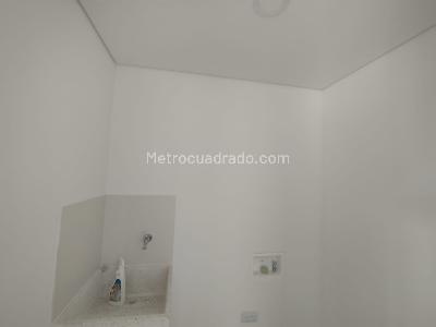 Apartamento de 2 alcobas en arriendo en Barro Blanco, Rionegro, 61 m² · foto 2 de 14