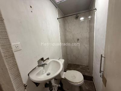 Casa de 5 alcobas en venta en Bosque Popular, Bogotá, 224 m² · foto 12 de 20