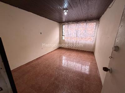 Casa de 5 alcobas en venta en Bosque Popular, Bogotá, 224 m² · foto 13 de 20