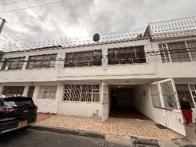 Casa de 5 alcobas en venta en Bosque Popular, Bogotá, 224 m² · foto 5 de 20