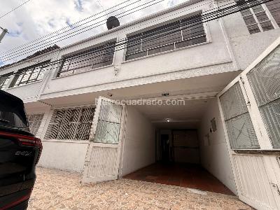 Casa de 5 alcobas en venta en Bosque Popular, Bogotá, 224 m² · foto 7 de 20