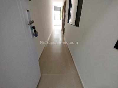 Apartamento de 1 alcoba en arriendo en Robledo, Medellín, 40 m² · foto 4 de 11