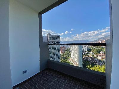 Apartamento de 3 alcobas en arriendo en Las Palmas M, Medellín, 75 m² · foto 2 de 19
