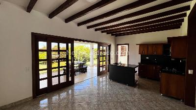 Casa de 4 alcobas en arriendo en Vereda Cabeceras, Rionegro, 1300 m² · foto 4 de 20