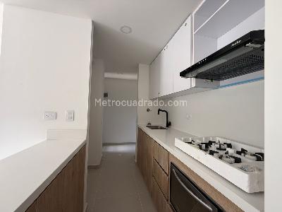 Apartamento de 3 alcobas en arriendo en Camino Verde, Envigado, 65 m² · foto 3 de 18