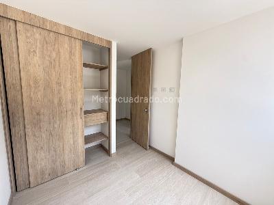 Apartamento de 3 alcobas en arriendo en Camino Verde, Envigado, 65 m² · foto 9 de 18