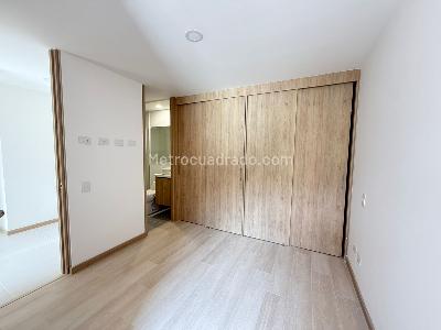 Apartamento de 3 alcobas en arriendo en Camino Verde, Envigado, 65 m² · foto 10 de 18