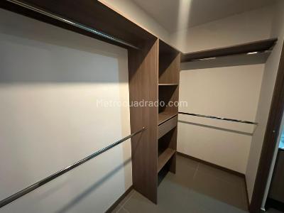 Apartamento en arriendo en Loma De Las Brujas, Envigado · foto 11 de 13