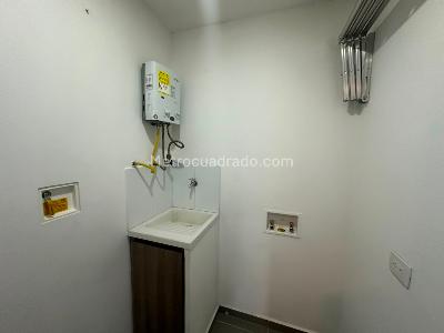 Apartamento en arriendo en Loma De Las Brujas, Envigado · foto 13 de 13