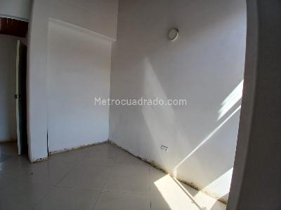 Apartamento de 3 alcobas en arriendo en Calasanz, Medellín, 75 m² · foto 7 de 17