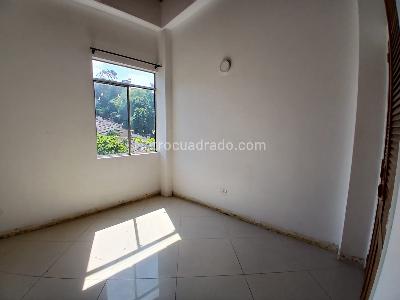 Apartamento de 3 alcobas en arriendo en Calasanz, Medellín, 75 m² · foto 9 de 17