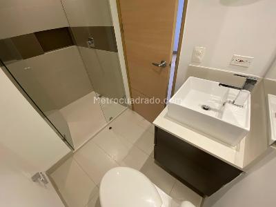 Apartamento en arriendo en La Tomatera, Medellín · foto 19 de 20