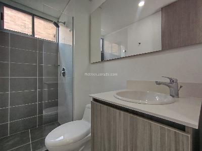 Apartamento de 3 alcobas en arriendo en Ciudad Del Rio, Medellín, 79 m² · foto 5 de 20
