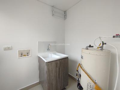 Apartamento de 3 alcobas en arriendo en Ciudad Del Rio, Medellín, 79 m² · foto 15 de 20