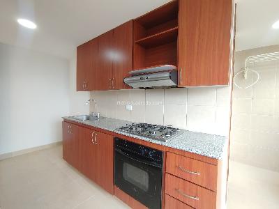 Apartamento de 3 alcobas en arriendo en Los Balsos, Medellín, 121 m² · foto 4 de 20