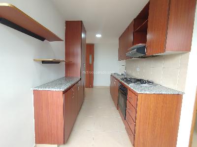 Apartamento de 3 alcobas en arriendo en Los Balsos, Medellín, 121 m² · foto 5 de 20